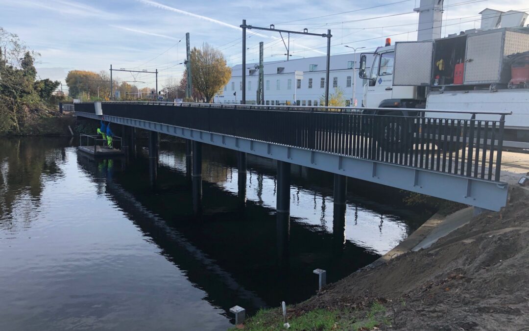 Helmond – Fietsbrug Zwaaikom | Leuningen