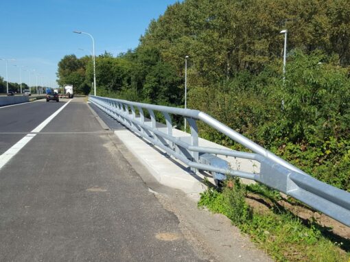 Maasmechelen | Voertuigkerende constructies